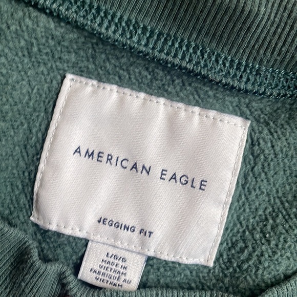 Oversized American Eagle Sweatshirt - Picture 2 of 3